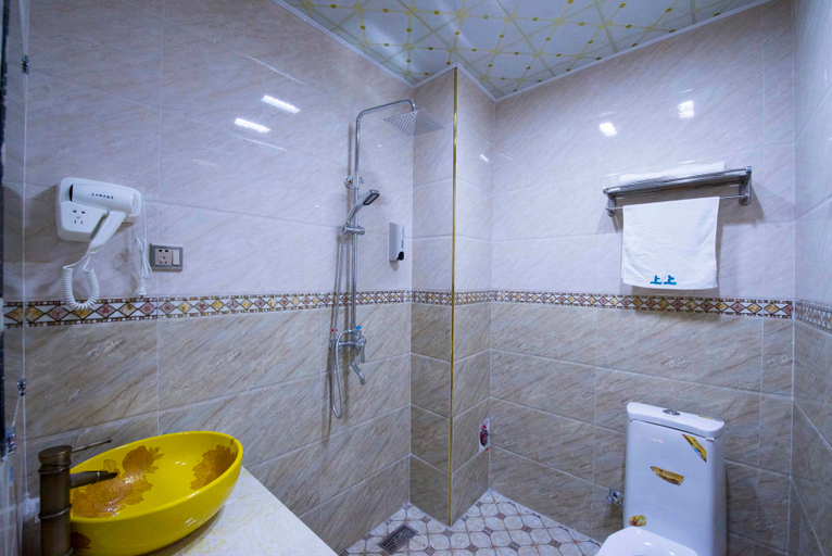Bathroom 3, Shangshang Hotel (High Speed Railway Station), Guigang