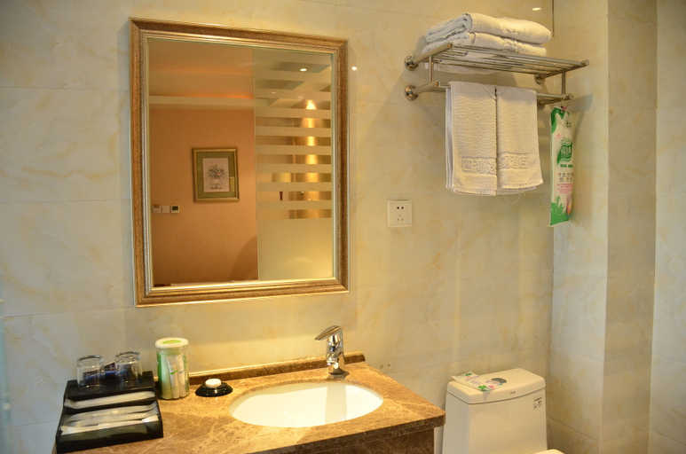 Bathroom, Sihai Yijia Hotel, Mianyang