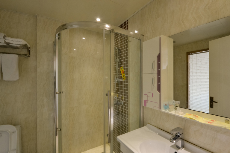 Bathroom 2, Haoli Business Hotel, Taizhou