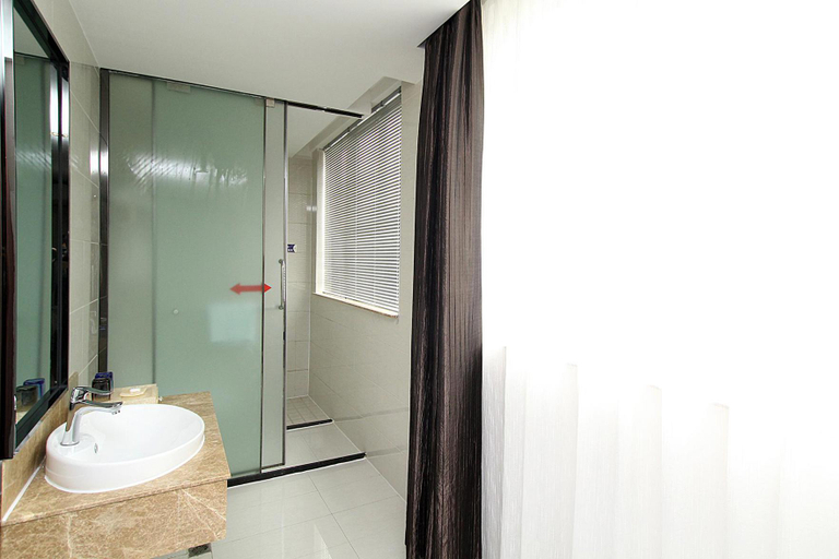 Bathroom 3, Jingtone Hotel (Laibin City Square Wal-Mart Binjiangyuan), Laibin