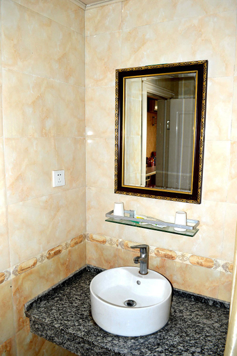 Bathroom 3, Lianyungang Jinyu Hotel, Lianyungang