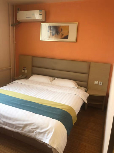 Bedroom 2, Jinsanyi Hotel, Jinan