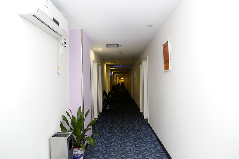 Others 4, 7 Days Premium· Shenzhen Zhuzilin Metro Station, Shenzhen