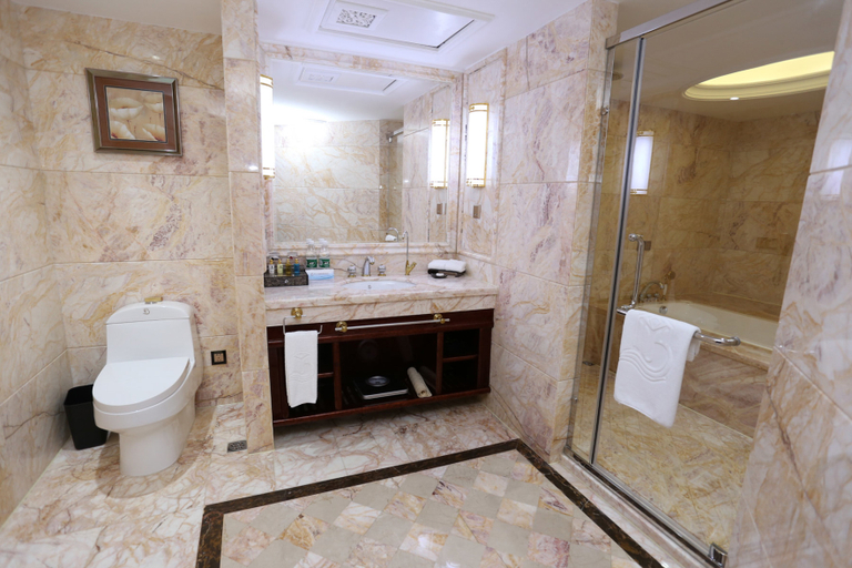 Bathroom 3, Yue Da Financial City International Hotel, Guangzhou