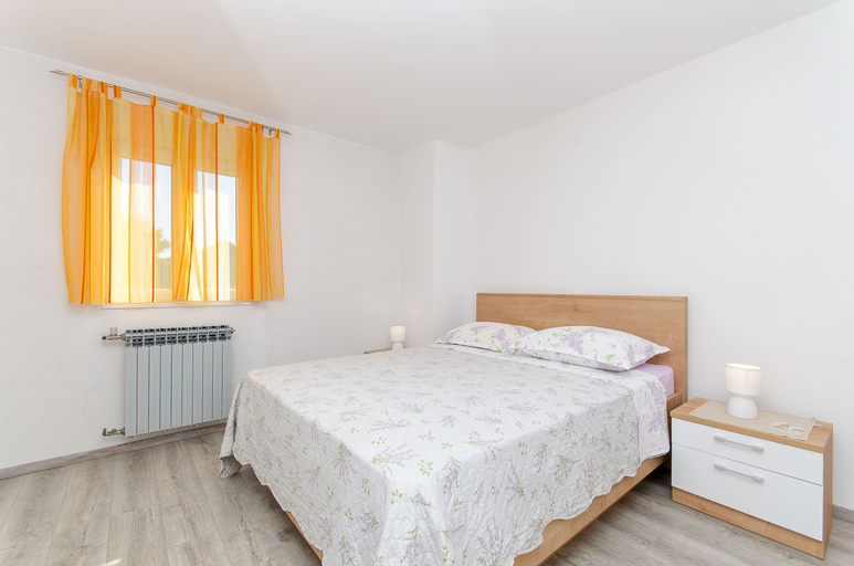 Bedroom 3, Apartments Marinko, Makarska