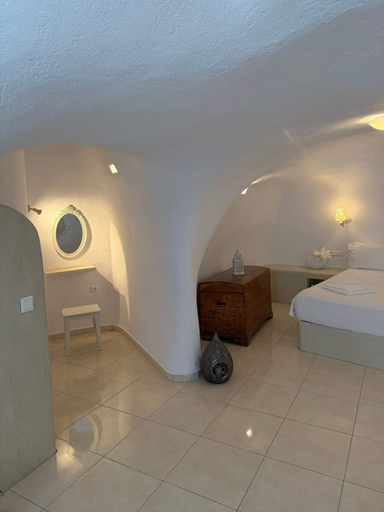 Room 5, Santo Caves Santorini Suite With Panoramic Views, South Aegean