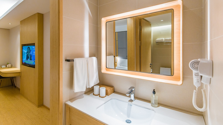 Bathroom, Quanjie Hotel (Hailar Station Ancient City Branch, Hulunbuir), Hulunbuir