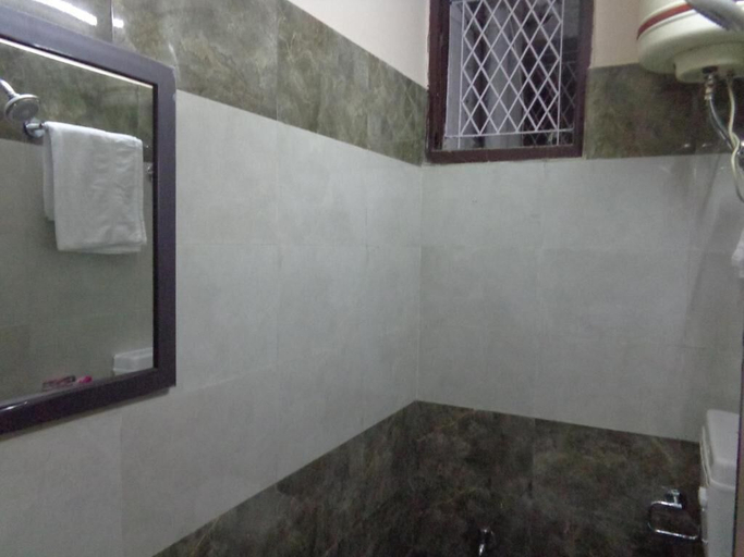 Bathroom 3, スリ サイ イン, Delhi