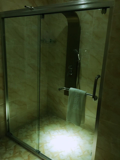 Bathroom, Zongheng Holiday Hotel (Logistics Port), Suining