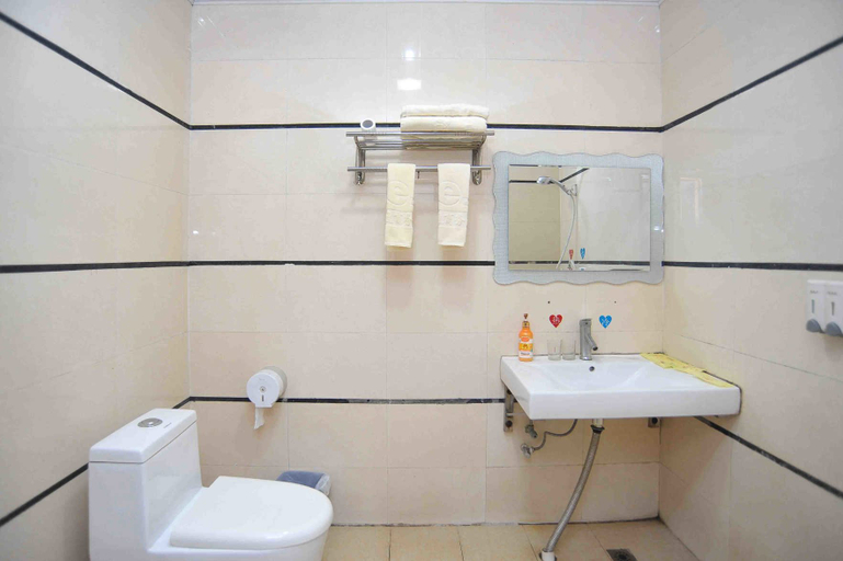 Bathroom 2, Tuwo, Dongguan