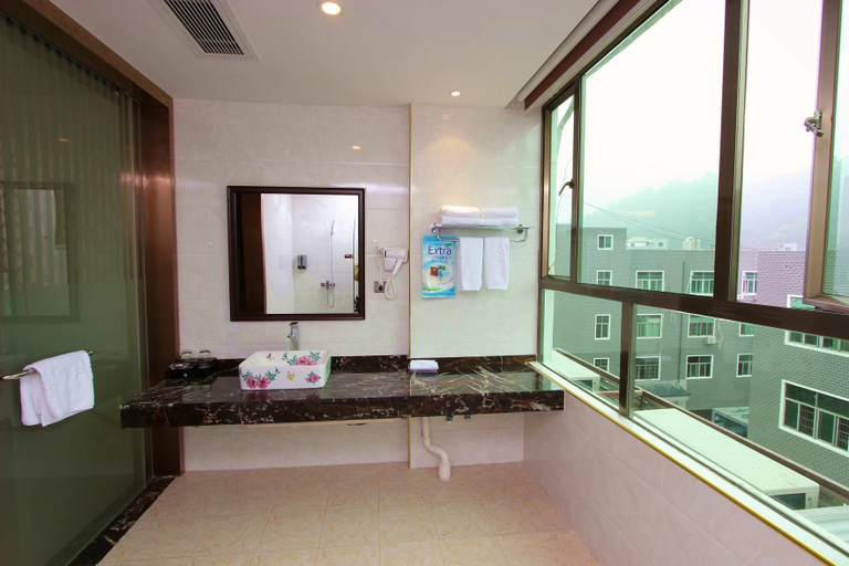 Bathroom 2, Chunrun Health Hotel, Shenzhen