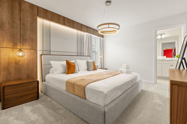 Room 2, Spacious 22-Guest Retreat in Four Corner, Lake
