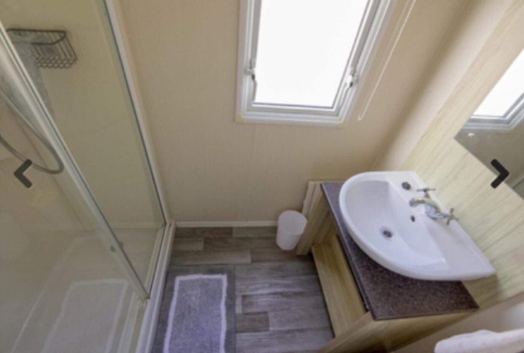 Bathroom 3, Lyons Robinhood - 3 Bedrooms, Denbighshire