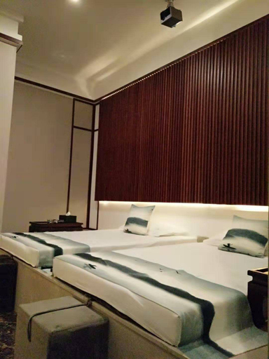 Bedroom 2, Xipan Hotel, Enshi Tujia and Miao