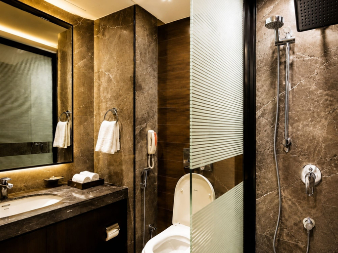 Bathroom 3, Hotel Crown CP, Islamabad