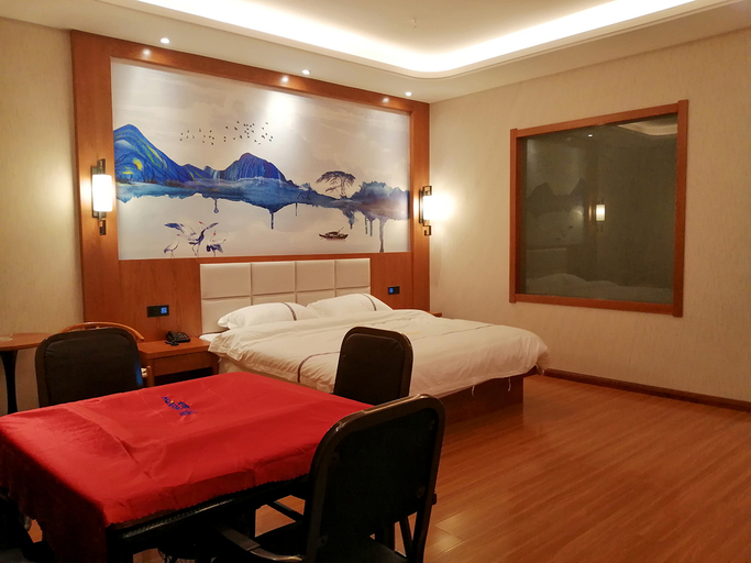 Sport & Beauty, Liangzhou Hotel, Qujing