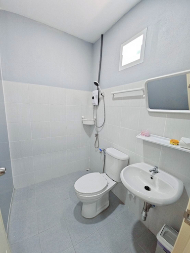 Bathroom, Suvarn Gleaw Thong Resort, Muang Trat
