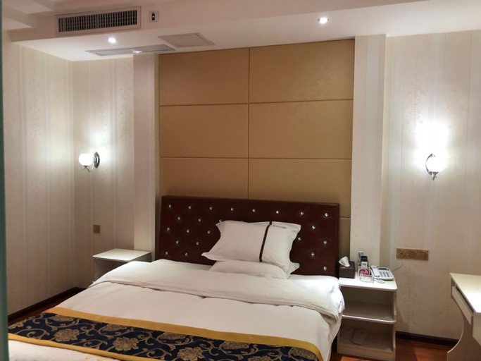Bedroom 2, Xingyi Chaosheng Grand Hotel, Qianxinan Buyei and Miao