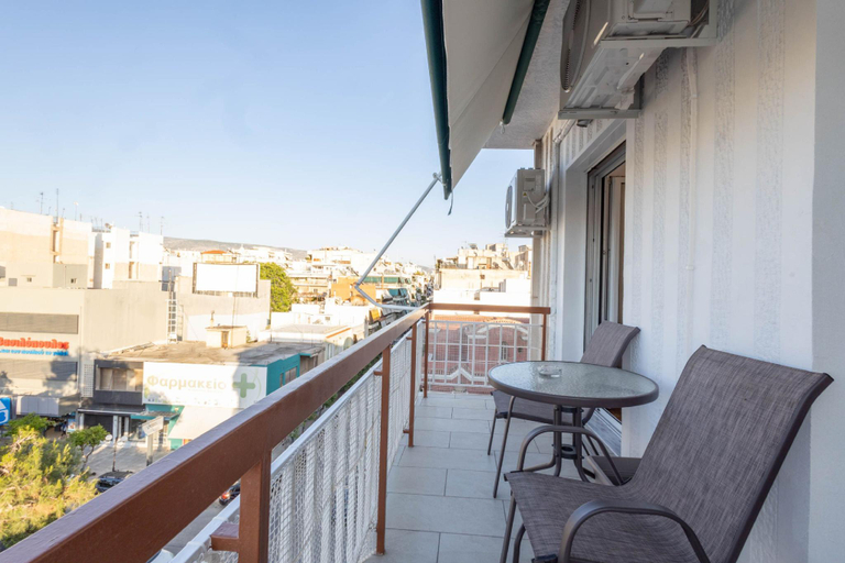 3, Sunlit Charm Modern 2BR Apartment with High-Speed WiFi, Attica