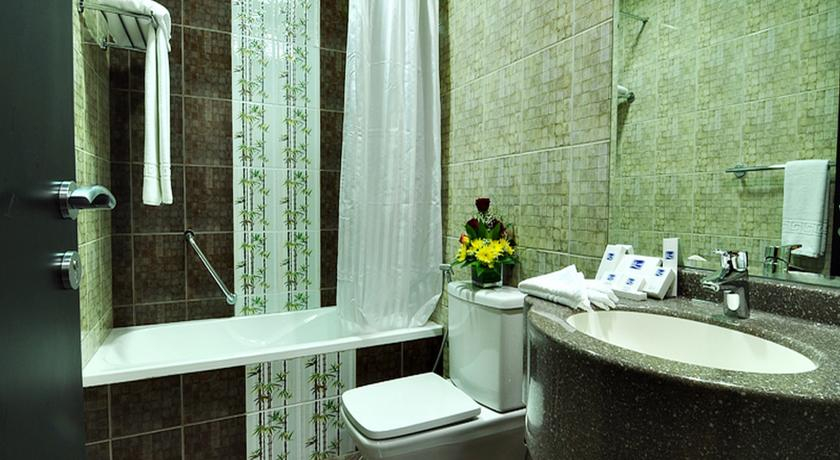 Bathroom 4, Pride Hotel Apartments, Dubai
