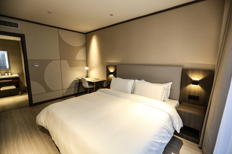 Bedroom 3, Hanting Hotel Jieshou Railway Station, Fuyang