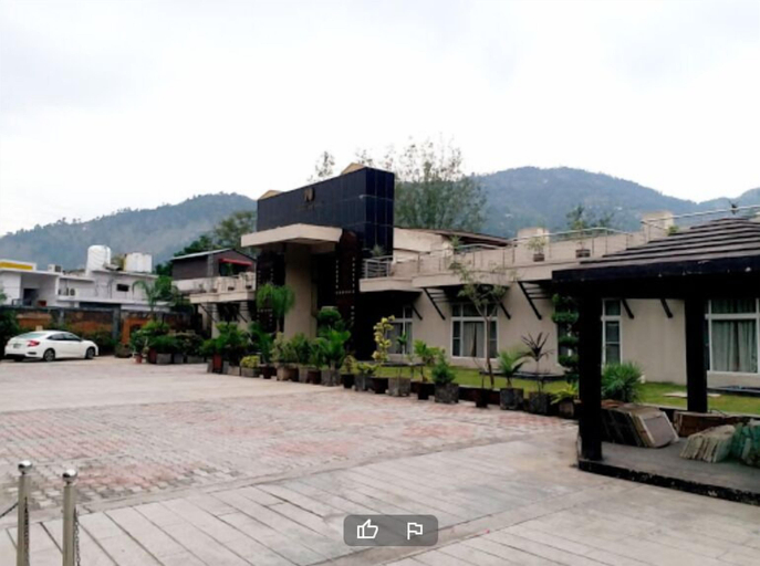 Exterior & Views, Neelum View Hotel, Azad Kashmir