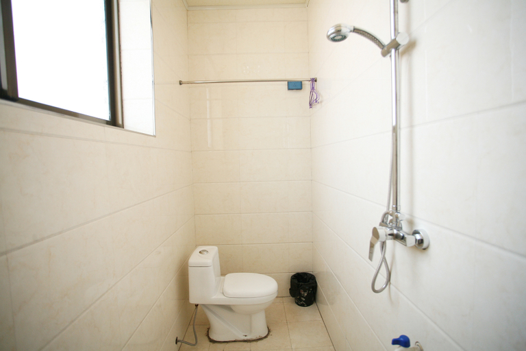 Bathroom 4, Kailiang Hotel, Jinzhong