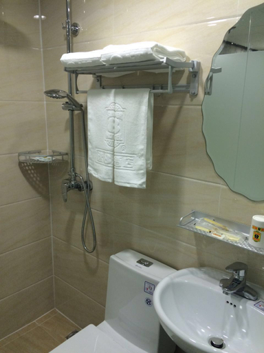 Bathroom, スーパー 8ホテル(), Beijing