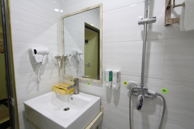 Bathroom 4, Foshan Dongfeng Hotel (Shunde Leliu Branch), Foshan