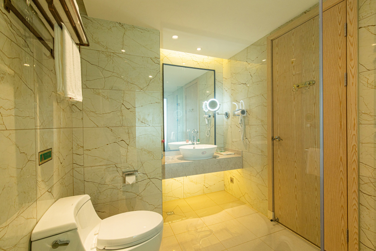 Bathroom 3, Vienna Hotel Sichuan Yibin High-Speed Railway Station, Yibin