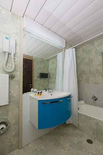 Bathroom, MClub Cala Regina, Agrigento