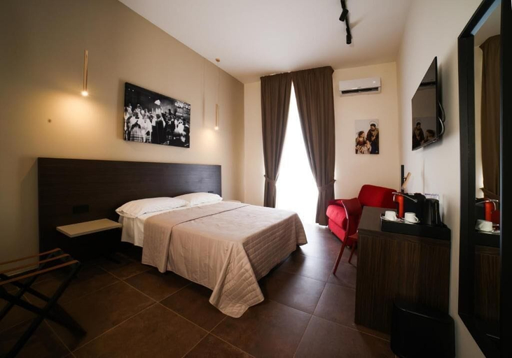 Bedroom 5, Sciuscià beb spaccanapoli, Napoli