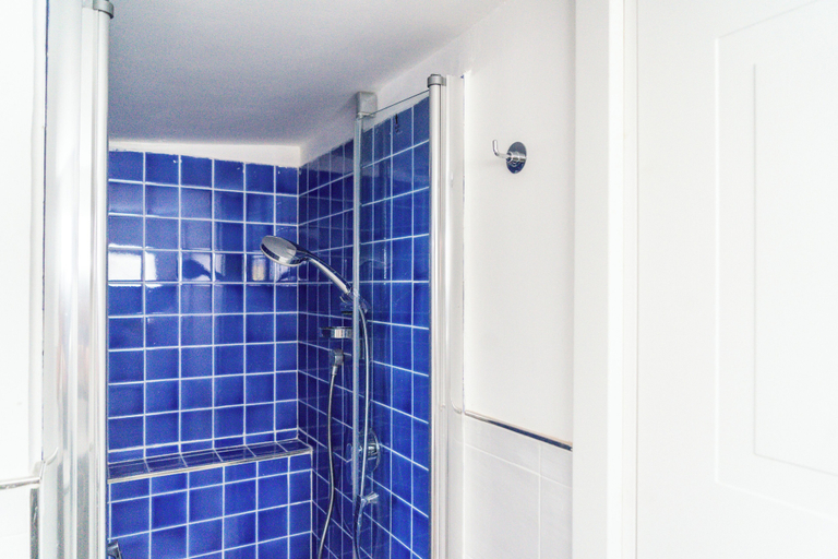 Bathroom 4, Naos Nerano, Napoli