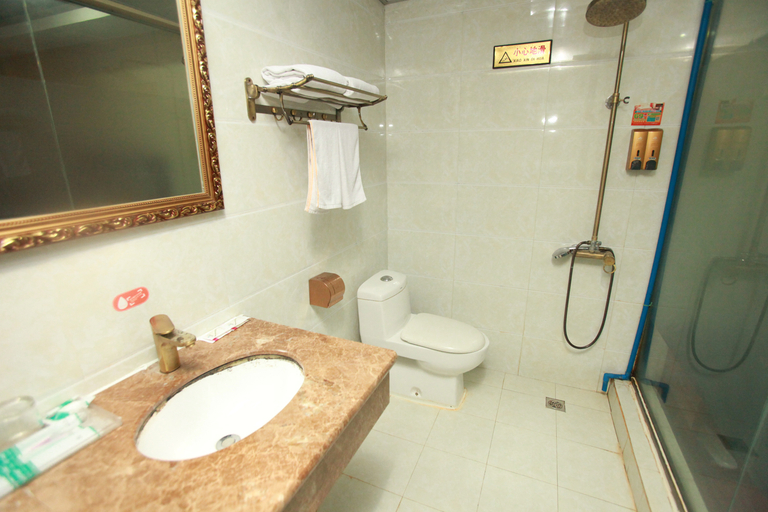 Bathroom, Pinghao Hotel, Chengdu