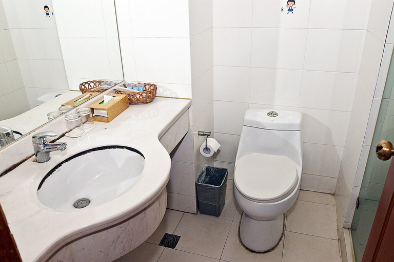 Bathroom 3, Homeinn · neo (Shanghai Daning International Zhabei Park), Shanghai