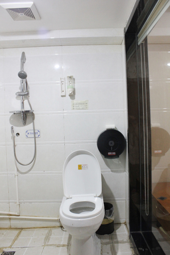 Bathroom, Changle Hotel, Weihai