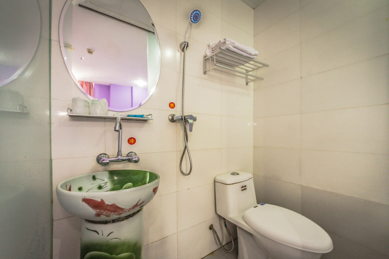 Bathroom 5, Hongshun Business Hotel, Fuzhou