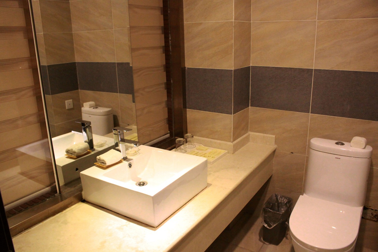 Bathroom 3, Vienna International Hotel Anhui Bengbu Wuhe International Trade, Bengbu