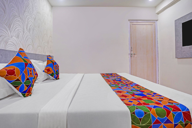 Room 2, Fabhotel Sky Inn I, Ahmadabad