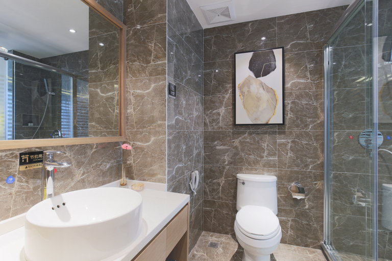Bathroom 4, Shiji Zhuyuan Hotel, Qujing