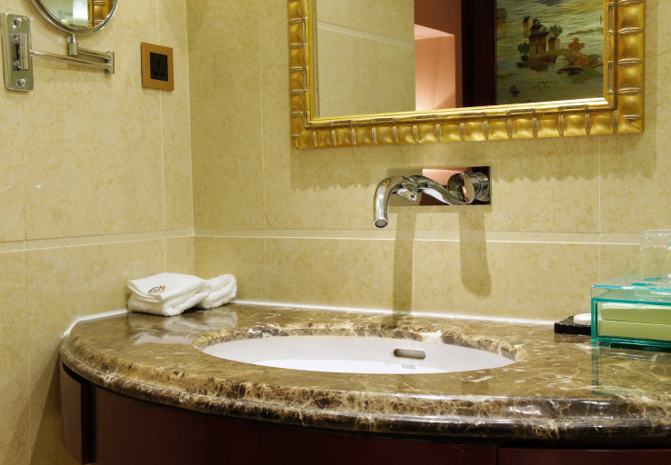 Bathroom 2, Ya Di De Hotel, Heyuan