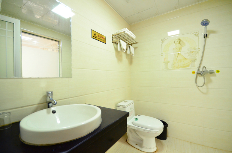 Bathroom 2, Qixi City Hotel (Bapujie Subway Station Wuchang Railway Station), Wuhan