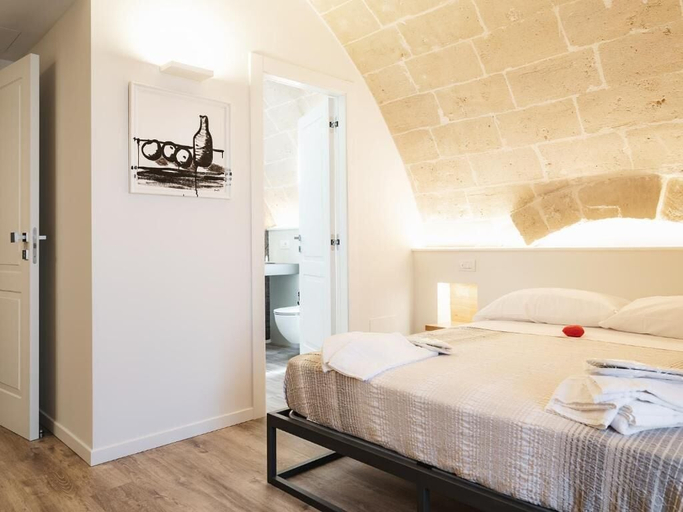 Bedroom 4, Casenelcuore Holiday Rooms, Matera