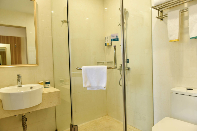 Bathroom 2, Soften Hotel (Shantou Railway Station), Shantou
