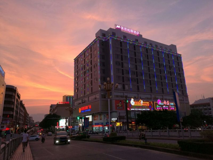 Exterior & Views, Bai Li Holiday Hotel (Enping Aofeng Square), Jiangmen