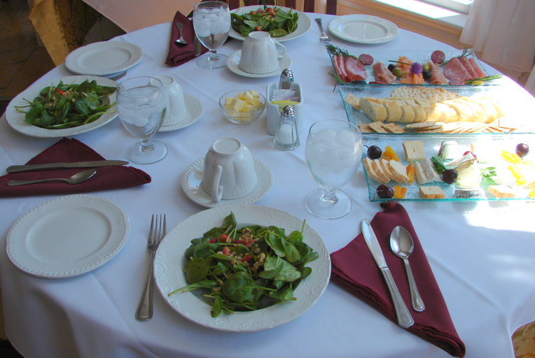 Food & Drinks 4, Beach Street Inn, Saint John