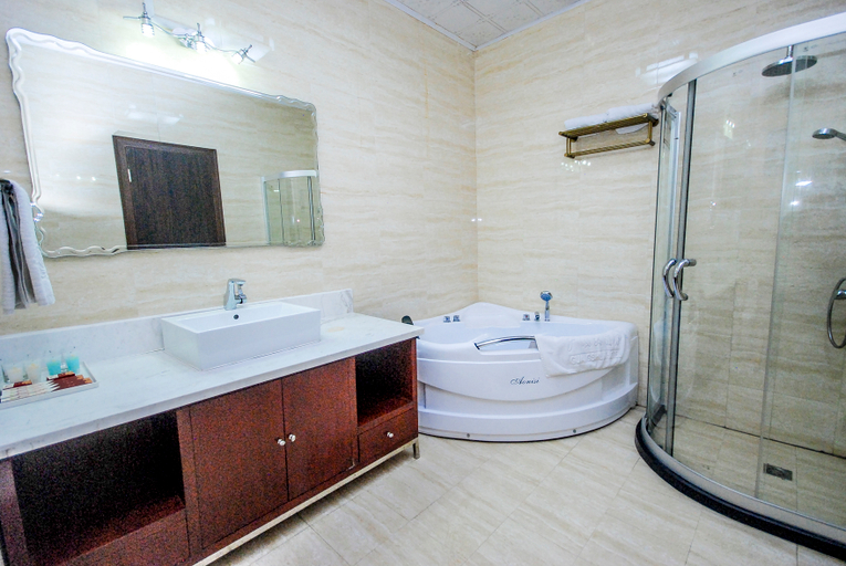 Bathroom 2, ジェームズ ジョイス コフィテルホテル(), Qinhuangdao