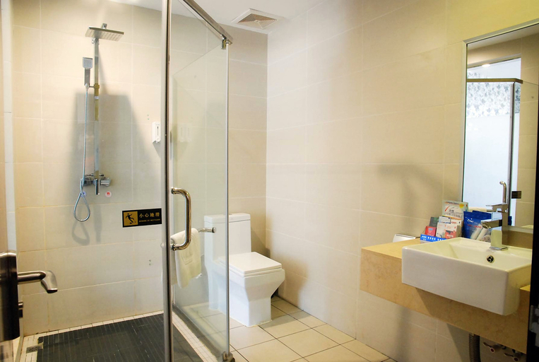 Bathroom 2, Ming Tien Inn, Dongguan