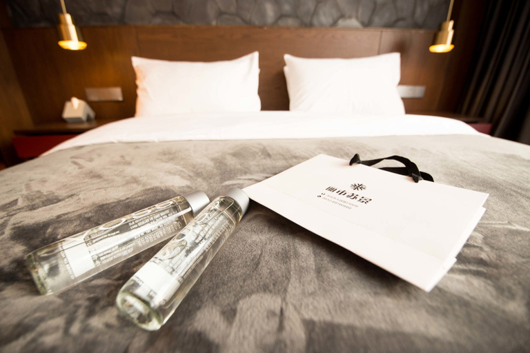 Bedroom 2, Lyzes Hotel, Suzhou