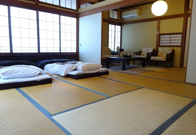 Bedroom 2, KIN No Hana Sui Getsu, Komono
